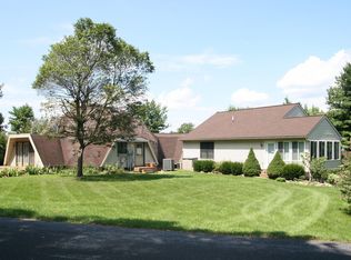 2005 Old Rothsville Rd, Lititz, PA 17543