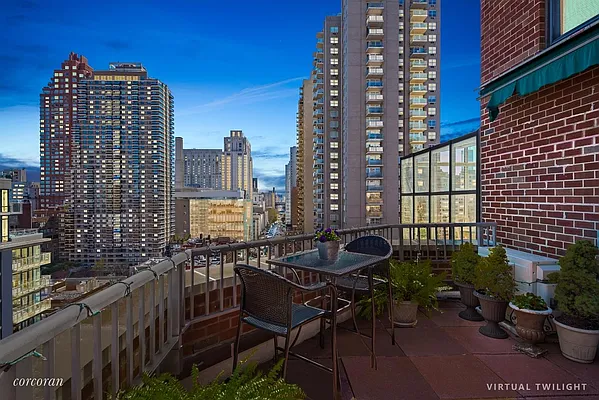 Sold by Corcoran | media 24