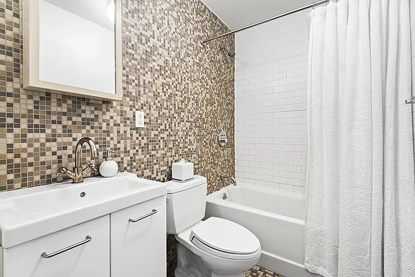 Rented by Corcoran | media 17