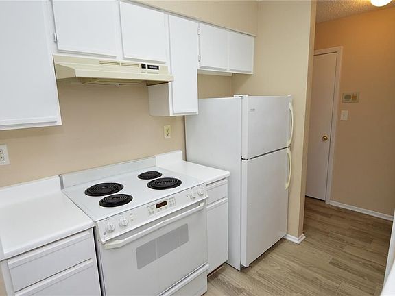 3rd image of 8647 Fancy Finch Dr Unit 201
