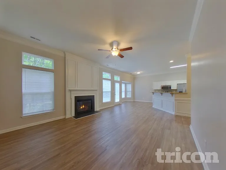 109 Gabriel Dr — Photo 2