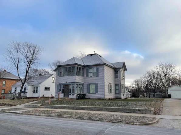 415 Pine St S, Sauk Centre, MN 56378