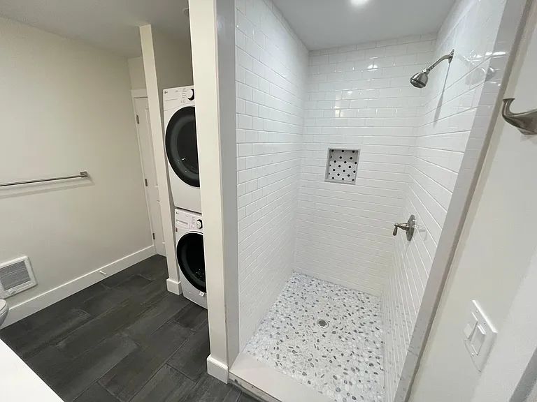 40 Thorndike St — Photo 13