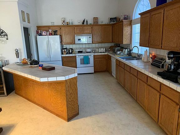 2nd image of 2608 W Babcock Ave