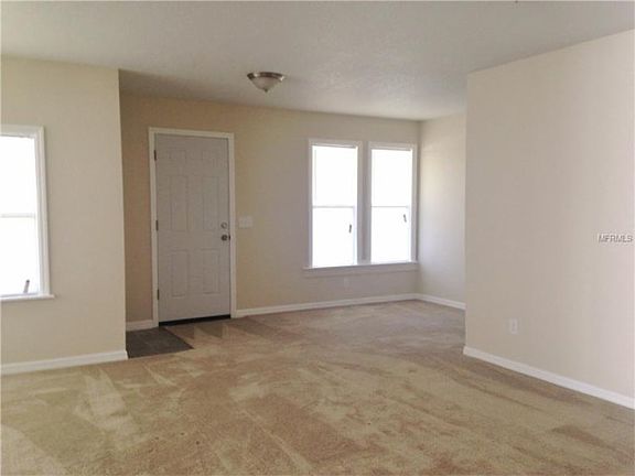 2nd image of 2811 Woodstock Ave