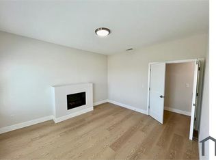 1561 Innes Ave, San Francisco, CA 94124
