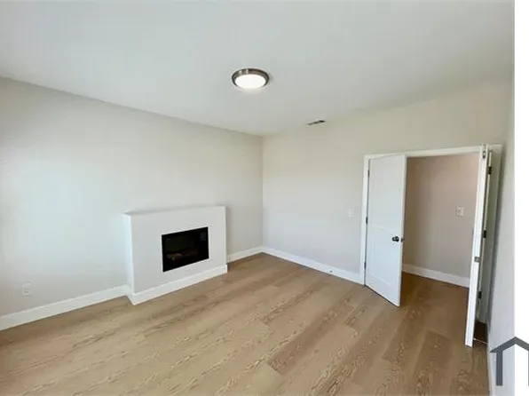 1561 Innes Ave, San Francisco, CA 94124