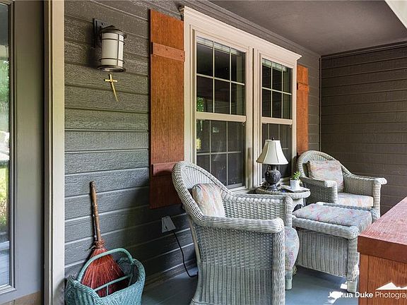 3rd image of 1256 E Shadowridge Dr
