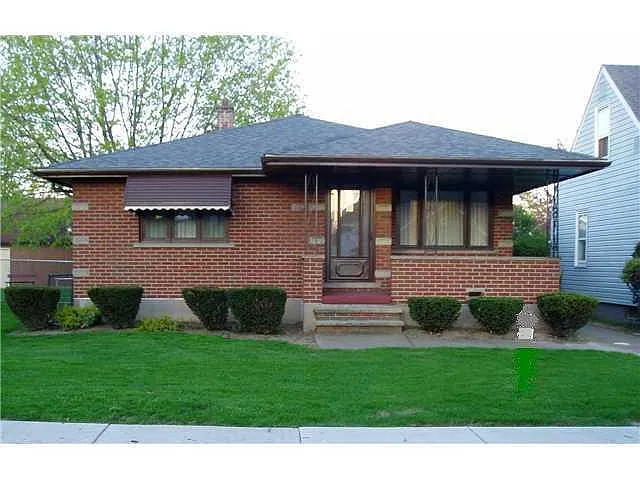 539 26th St photo 1