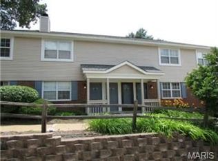 1604 Oriole Ln, Brentwood, MO