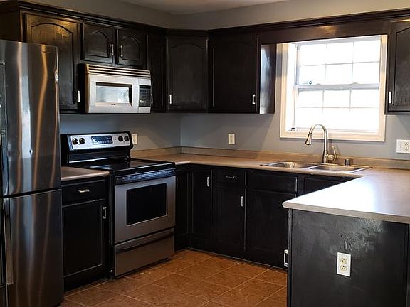 5th image of 204 Westminster Pl