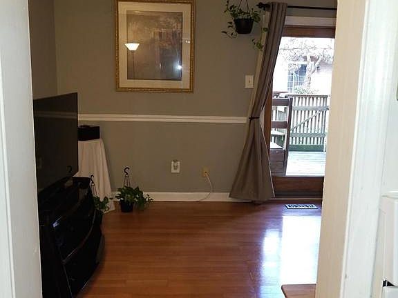 5th image of 14470 Turin Ln
