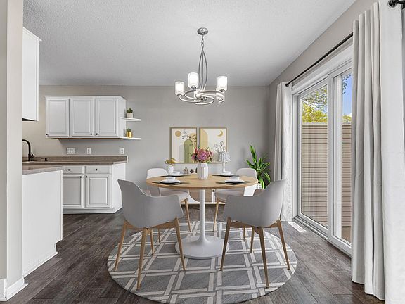 4th image of 837 Summer Pines Cir