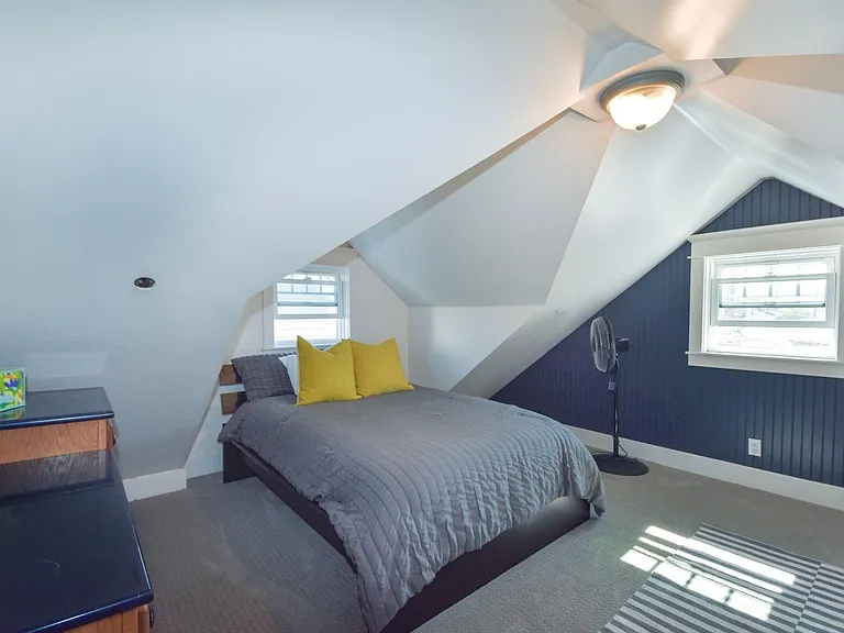 843 C Ave — Photo 14