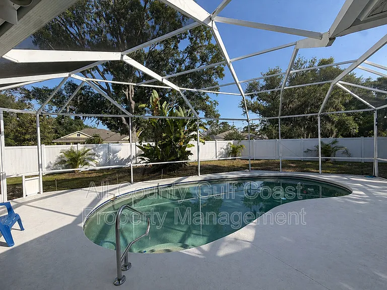 11318 Pine Lilly Pl — Photo 16