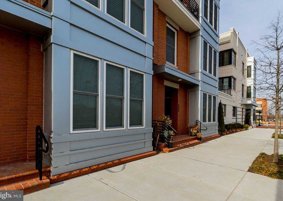 1st image of 1912 Potomac Ave #624
