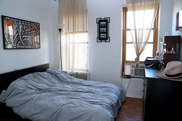 Rented by Dwell Residential Inc | media 14