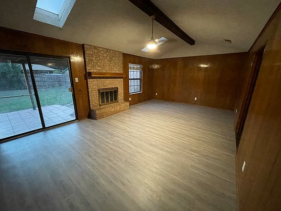 4th image of 4610 Plover Ln