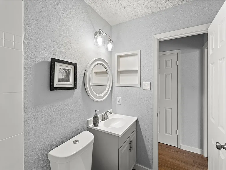 1123 Rock Canyon Dr — Photo 15