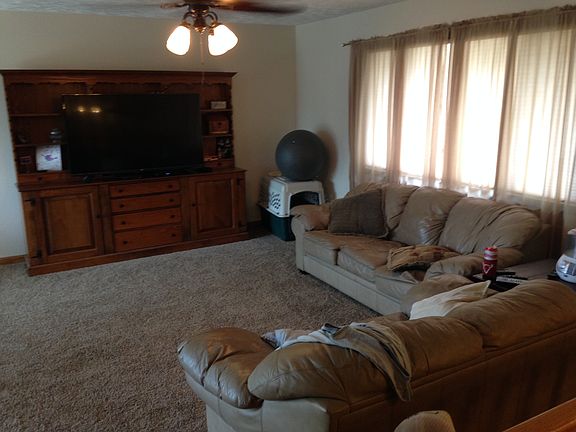 3rd image of 3307 Stewart Ln