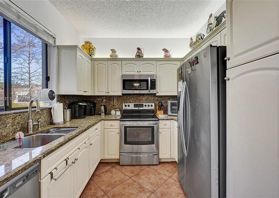 2nd image of 1025 NW 105th Way #2