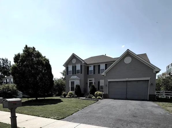 50 E Braeburn Dr, Smyrna, DE 19977