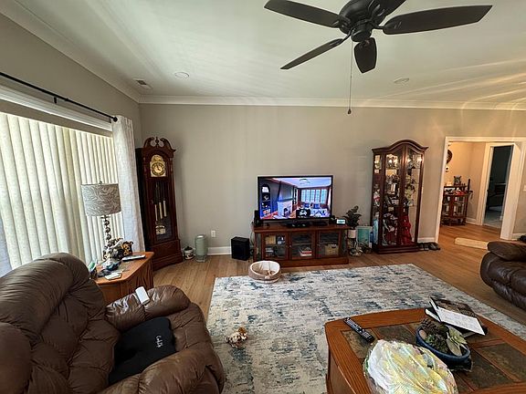 2nd image of 4908 Greenbrook Dr