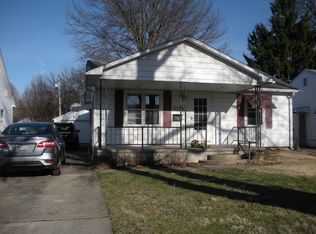 2528 S Pasfield St, Springfield, IL 62704