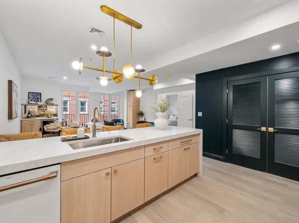 51 N Margin St #1, Boston, MA 02113