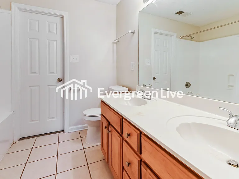 9828 Maggie Woods Ln — Photo 9