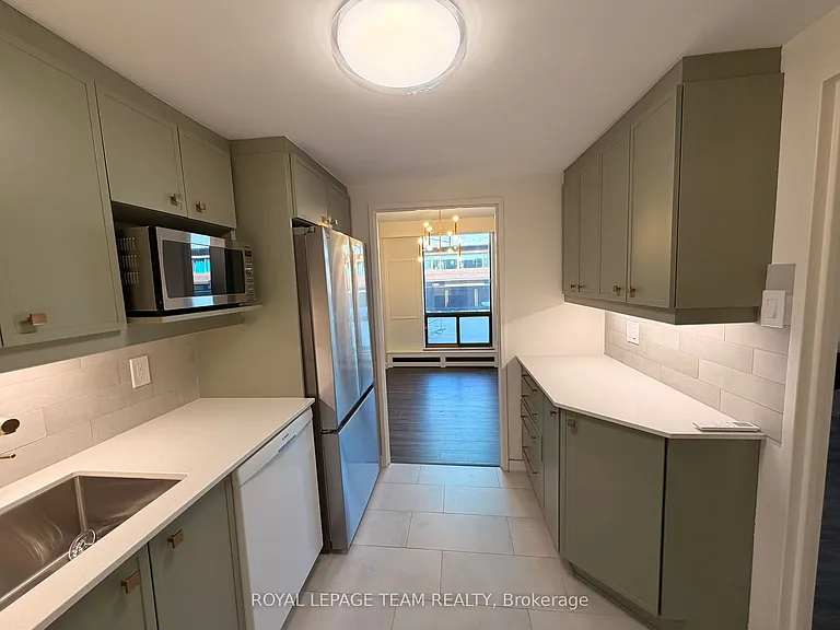 515 Saint Laurent Blvd #318 — Photo 12
