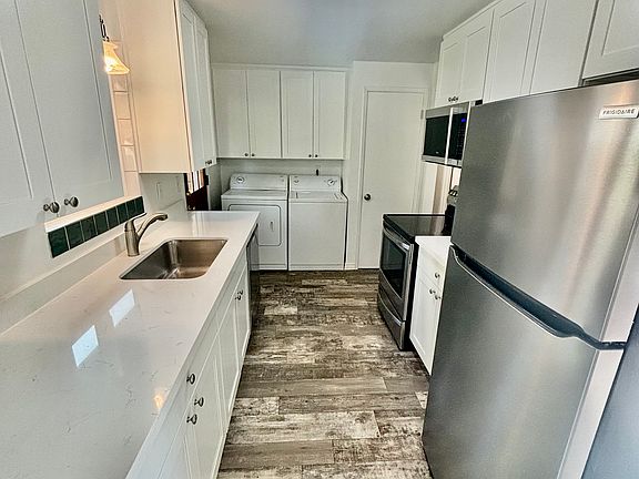4th image of 5623 203rd St SW