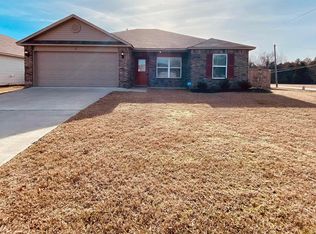 2 Summer Breeze Rd, Conway, AR 72032