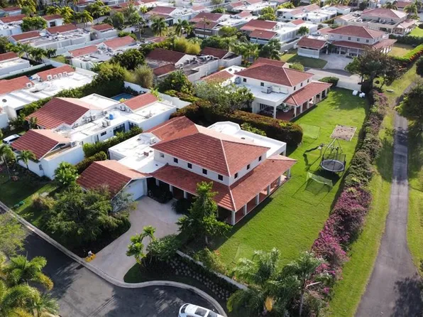 472 Camino De La Vega Sabanera, Dorado, PR 00646