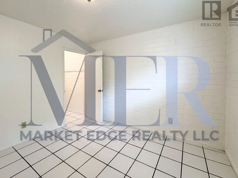 1640 E Brill St — Photo 18