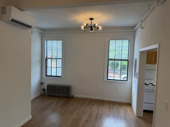79 High St #1C, Portland, ME 04101