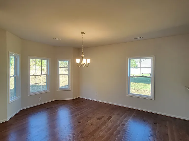 261 Crystal Ln — Photo 9