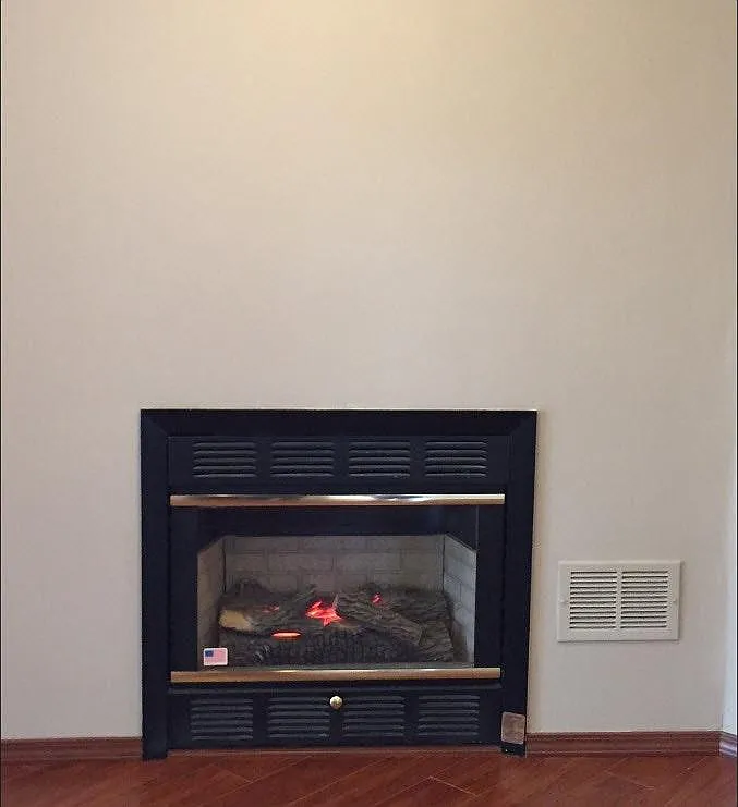 2 bed, 1.5 bath, 1400 sqft, $2,495 — Photo 2