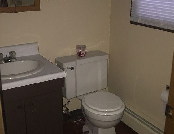5th image of 2252 Eastman Ave APT 4