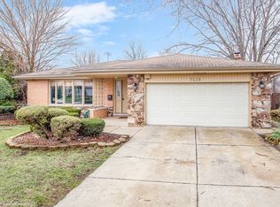 9128 S Tripp Ave, Oak Lawn, IL