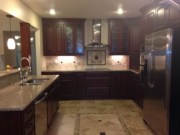 5th image of 707 Rosalie Way