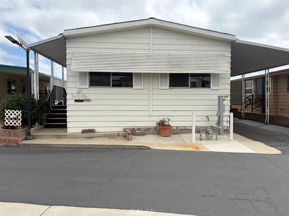 227 Bluebird Ln, Oceanside, CA 92057