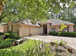 126 S Castlegreen Cir, Spring, TX 77381