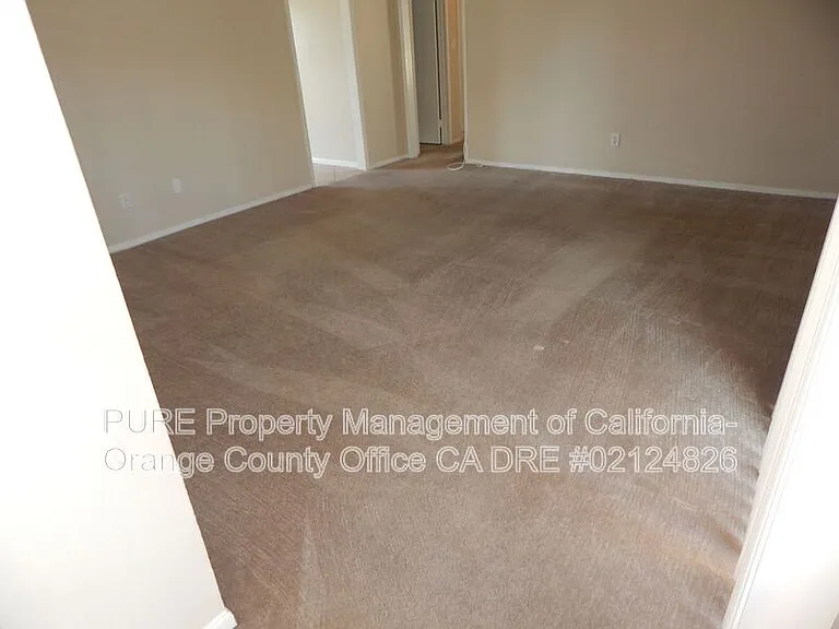 16972 Hoskins Ln #5 — Photo 25