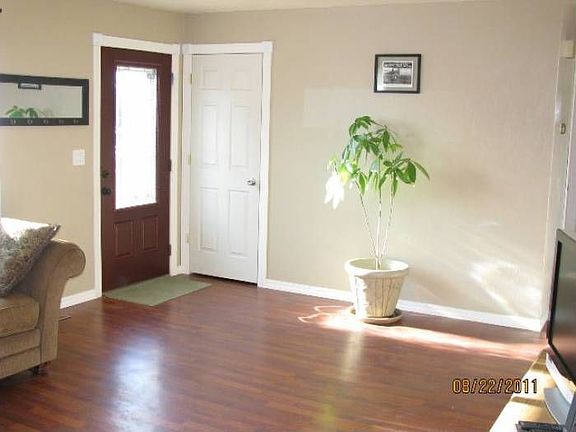 3rd image of 3825 Kim Dr
