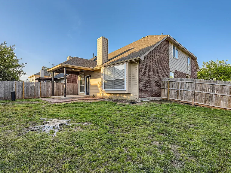 5301 Lily Dr — Photo 20
