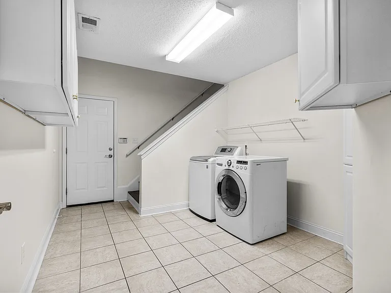 4769 Harvest Dr — Photo 15