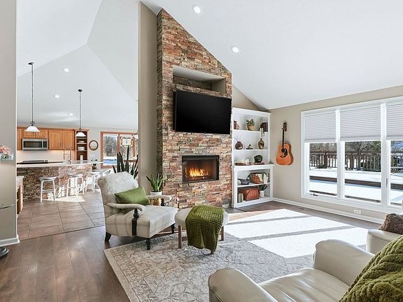 3rd image of 8405 Ashworth Ct