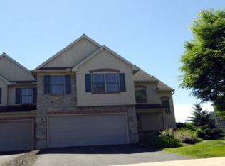 241 Fieldcrest Ln, Ephrata, PA 17522