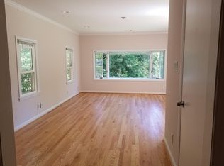 10906 Chimney Ln, Fairfax Station, VA 22039